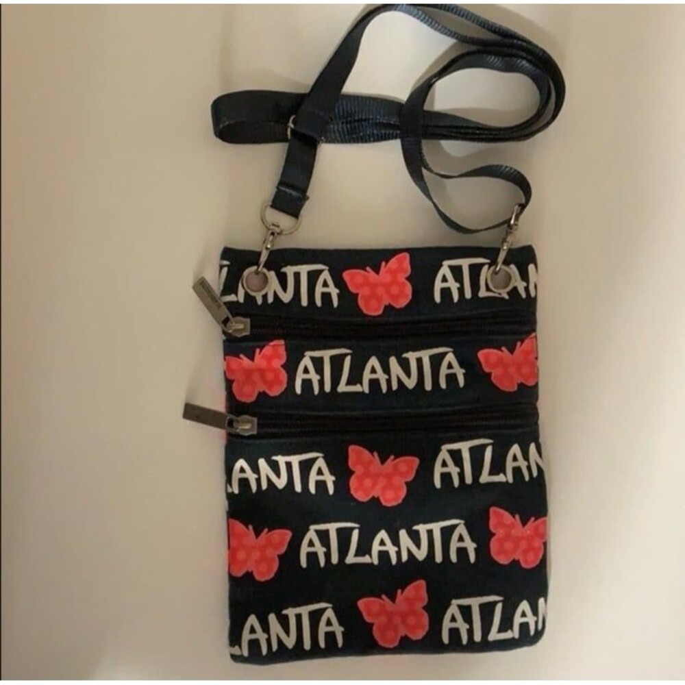 Atlanta Crossbody Bag by Robin Ruth - Picture 5 of 12